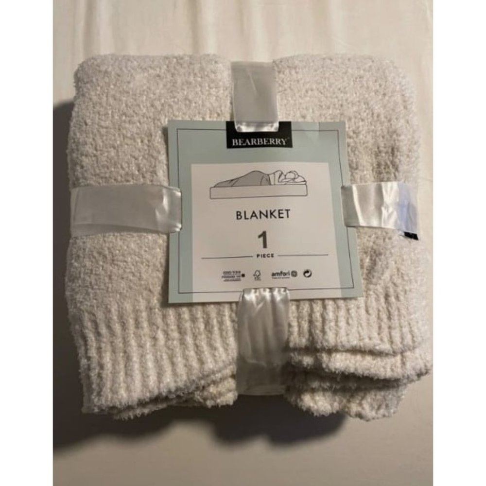 Super Soft Fluffy Throw Blanket Lightweight Cozy Warm Throw Blankets